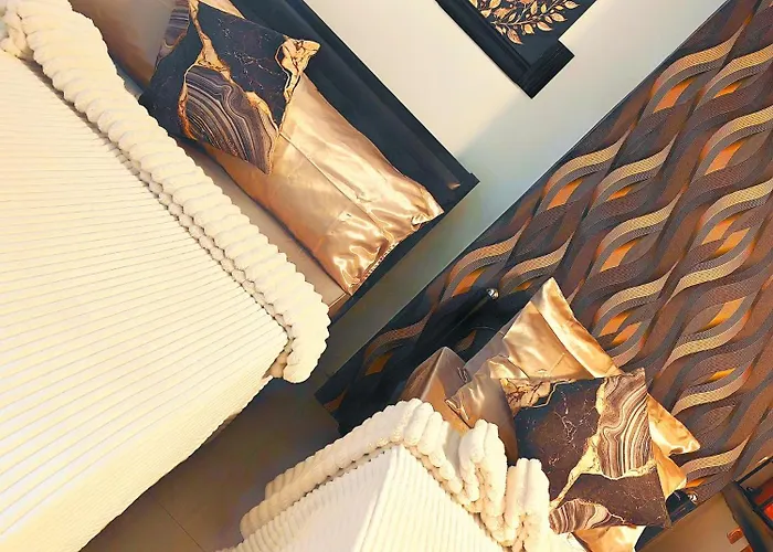 Pensión The Fifth By Ohe Space At Shore Manila